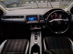 Honda HR-V 1.5 E thn 2017 1