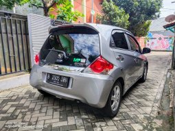 Dijual Cepat Honda Brio E 2017 Silver di DKI Jakarta 5