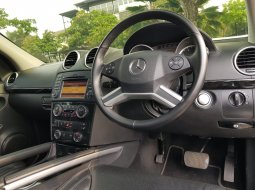 Dijual Mercedes-Benz GL500 AT 4WD 2011,Cerminan Pencapaian Kesuksesan Hidup di Tangerang Selatan 3