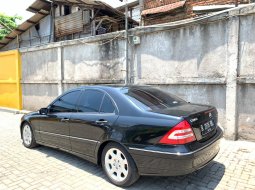 Mercedes-Benz C240 W203 2005 3