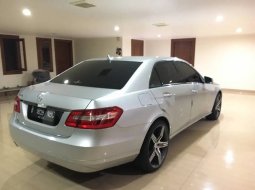 Mercedes-Benz E 200 2012 Low KM + Pemakaian 2013 + 9set BAN,MURAH 2