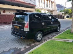 Toyota Kijang Innova 2.5 G matic 2010 hitam tinggal pakai  6