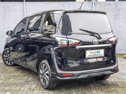 Toyota Sienta Q 2016 4