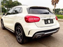 Mercedes-Benz GLA 200 2015 AMG CBU 8