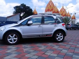 Suzuki SX4 X-Over 2010 3