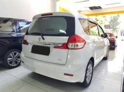 Suzuki Ertiga GL  6