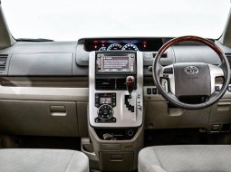 Toyota NAV1 V AT 2013 Hitam Metalik 3