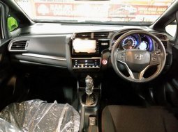 Mobil Honda Jazz 2017 RS dijual, Jawa Timur 5