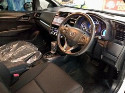 Mobil Honda Jazz 2017 RS dijual, Jawa Timur 1