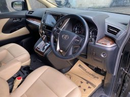 Mobil Toyota Alphard 2018 X terbaik di DKI Jakarta 5