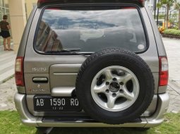 Isuzu Panther TOURING Manual 2001 4