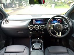 Mercedes-Benz B-CLass B 200 2018 Merah 6