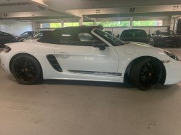 Brand New 2021 Porsche 718 Boxster T 5