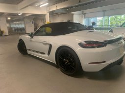 Brand New 2021 Porsche 718 Boxster T 4