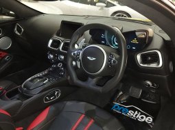 Brand New 2019 Aston Martin Vantage Coupe 6