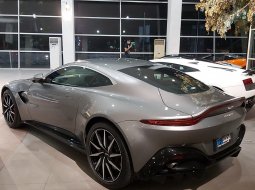 Brand New 2019 Aston Martin Vantage Coupe 4