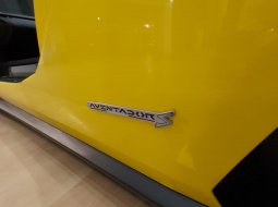 Brand New 2020 Lamborghini Aventador S Roadster 10