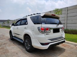 Toyota Fortuner G TRD DSL 2.5 matic 2014 4