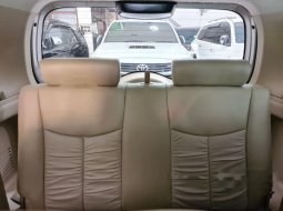 Jual mobil Nissan Grand Livina Ultimate 2011 bekas, Jawa Timur 9