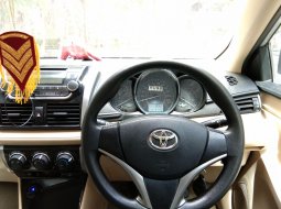 Toyota Vios E  4