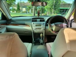 Toyota Camry 2011 Jawa Tengah dijual dengan harga termurah 8