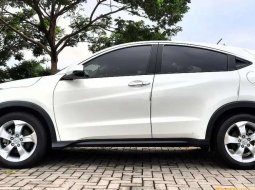 Mobil Honda HR-V 2015 E dijual, Jawa Tengah 8