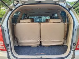 Mobil Toyota Kijang Innova 2005 V terbaik di DKI Jakarta 3