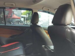 Dijual mobil bekas Toyota Kijang Innova G Luxury, Jawa Timur  6