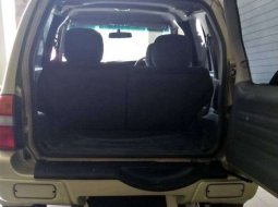 Jual Suzuki Escudo 2002 harga murah di Jawa Tengah 4