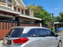 Jual mobil Honda Mobilio E 2015 bekas, Jawa Timur 4