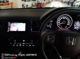 Mobil Honda HR-V 2016 E dijual, Jawa Timur 8