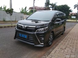 Jual cepat Toyota Voxy 2017 di Banten 2