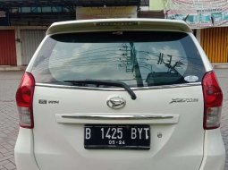 Dijual mobil bekas Daihatsu Xenia R, Jawa Timur  2