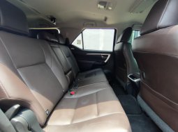 Toyota Fortuner VRZ DSL 2.4 matic 2016 KM 42ribu 9