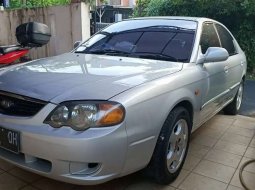 Mobil Kia Spectra 2002 terbaik di Banten 2