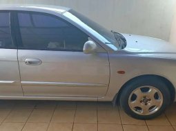 Mobil Kia Spectra 2002 terbaik di Banten 7