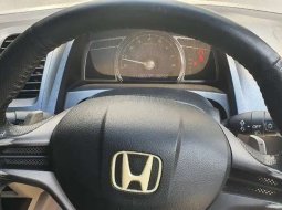 Honda Civic 2006 Jawa Timur dijual dengan harga termurah 4