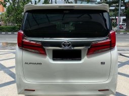 Jual mobil bekas murah Toyota Alphard G 2018 di Jawa Timur 3