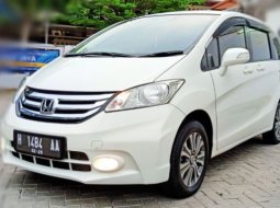 Honda Freed PSD Matic 2014 Putih 8