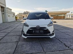 DKI Jakarta, jual mobil Toyota Sienta Q 2017 dengan harga terjangkau 2