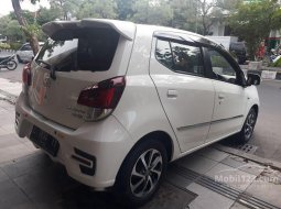 Mobil Toyota Agya 2017 terbaik di Jawa Timur 6