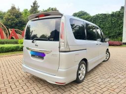 Mobil Nissan Serena 2014 Highway Star terbaik di Banten 10