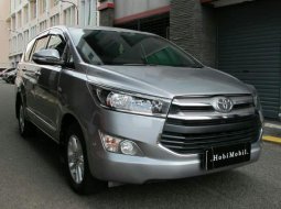 Toyota Kijang Innova V  9