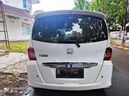 Jual mobil bekas murah Honda Freed S 2013 di Jawa Barat 6
