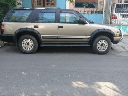 Opel Blazer Montera LV Th 2002 4