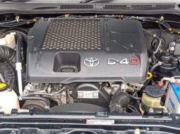 Toyota Fortuner Vnt  TRD Sportivo Diesel Matic 2015 Hitam 8