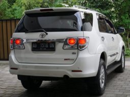 Toyota Fortuner G VNT 2012 1