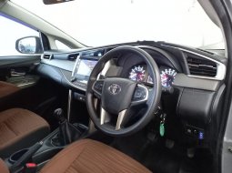 Mobil Toyota Kijang Innova 2016 V terbaik di Kalimantan Barat 8
