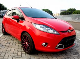 Ford Fiesta Sport 2011 Merah 3