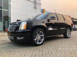 DKI Jakarta, Cadillac Escalade 2011 kondisi terawat 11